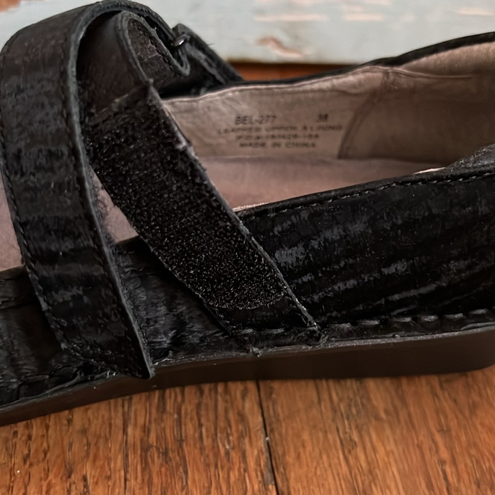 Women’s Alegria Leather/Suede Zebra  Mary Jane Shoes - Picture 5 of 9